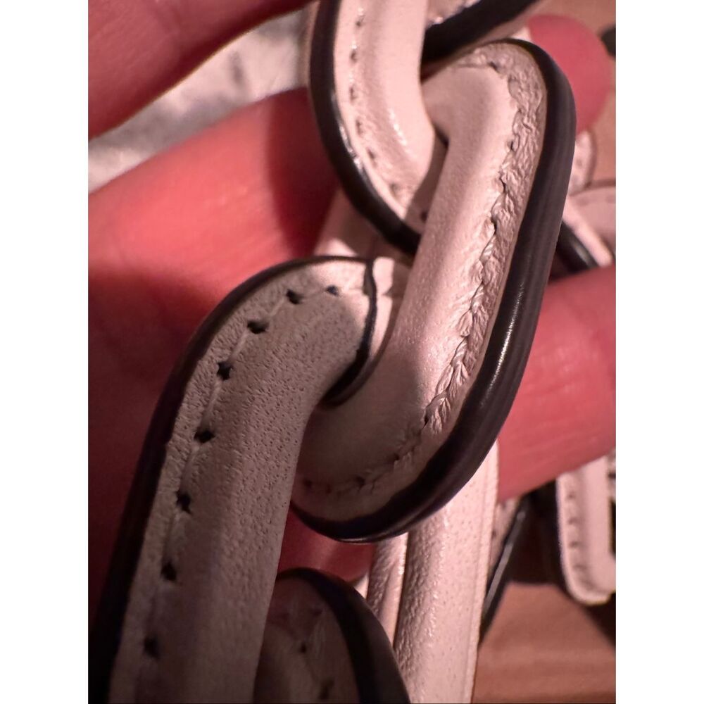 Coach chain link white leather long covered crossbody/shoulder strap purse nwt - Picture 5 of 6